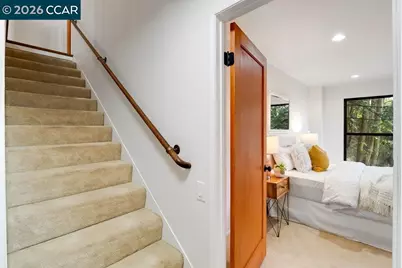 7875 Skyline Blvd, Oakland, CA 94611 - Photo 31