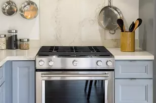 1447 Kains Ave, Berkeley, CA 94702 - Photo 13