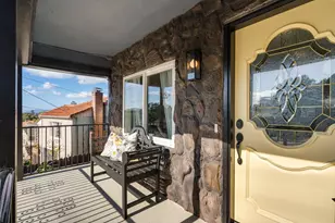 4125 Kuhnle Ave, Oakland, CA 94605 - Photo 1