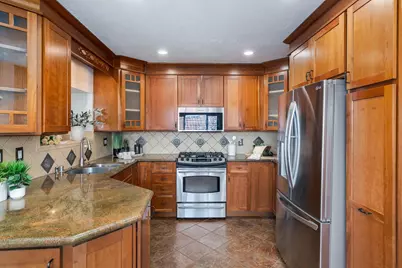 4125 Kuhnle Ave, Oakland, CA 94605 - Photo 9