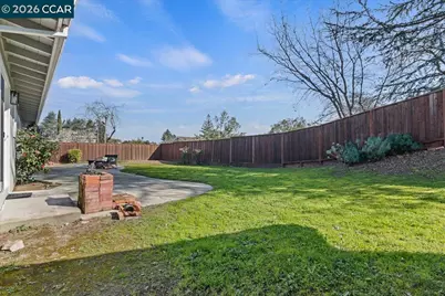 407 Roanoke Dr, Martinez, CA 94553 - Photo 25