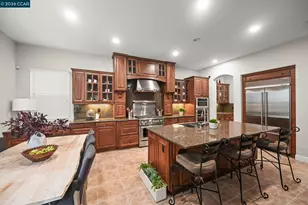 400 Marsanne Ct, Danville, CA 94506 - Photo 11