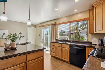 1417 Stonehedge Dr, Pleasant Hill, CA 94523 - Photo 17