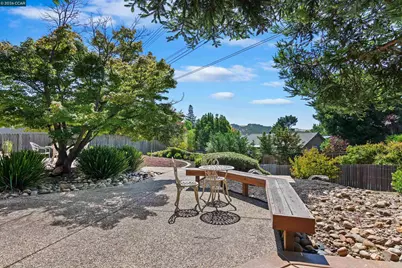 1417 Stonehedge Dr, Pleasant Hill, CA 94523 - Photo 29