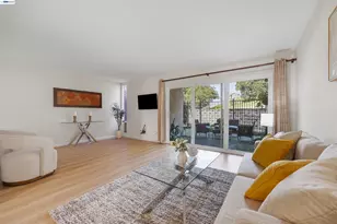 651 Moraga Rd, Moraga, CA 94556 - Photo 1