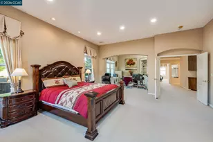 1105 Peacock Creek Dr, Clayton, CA 94517 - Photo 37