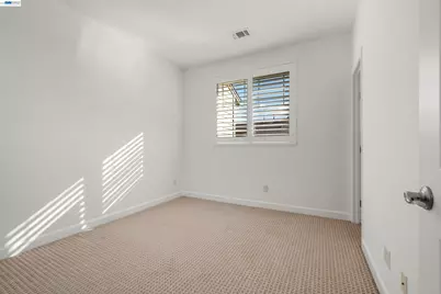 651 Macarthur Blvd, San Leandro, CA 94577 - Photo 27