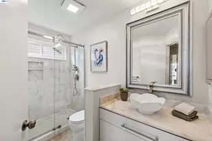 137 Parfait Ln, Alameda, CA 94502 - Photo 27