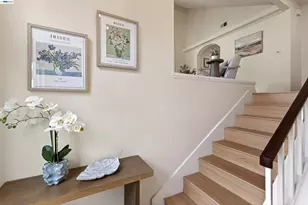 137 Parfait Ln, Alameda, CA 94502 - Photo 7