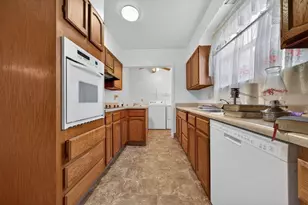 3400 Mirasol Ave, Oakland, CA 94605 - Photo 13