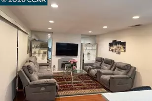 825 Oak Grove Rd, Concord, CA 94518 - Photo 15