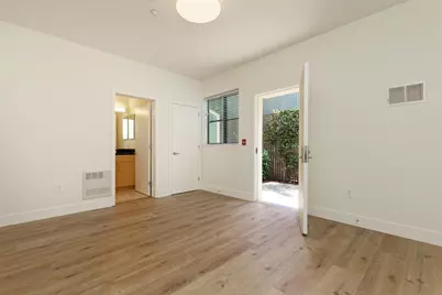 1565 32nd Street #4, Oakland, CA 94608 - Photo 15