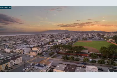 2114 40th Ave, San Francisco, CA 94116 - Photo 39