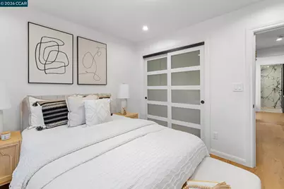 2114 40th Ave, San Francisco, CA 94116 - Photo 25