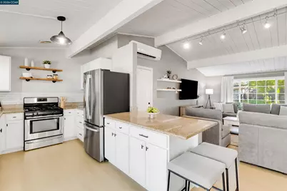 2261 Gehringer Dr, Concord, CA 94520 - Photo 17