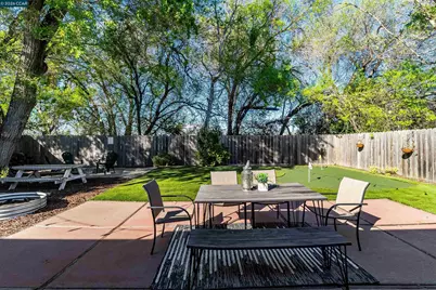 2261 Gehringer Dr, Concord, CA 94520 - Photo 31