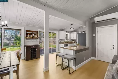 2261 Gehringer Dr, Concord, CA 94520 - Photo 9