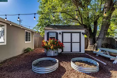 2261 Gehringer Dr, Concord, CA 94520 - Photo 33