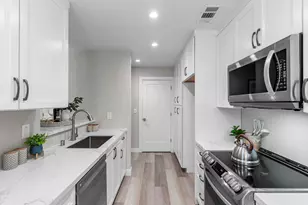 8170 Mountain View Dr, Pleasanton, CA 94588 - Photo 17