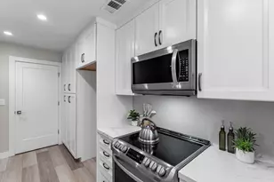 8170 Mountain View Dr, Pleasanton, CA 94588 - Photo 21