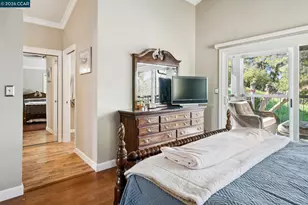 1014 Veterans Ct, Martinez, CA 94553 - Photo 15