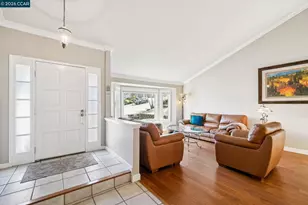 1014 Veterans Ct, Martinez, CA 94553 - Photo 3