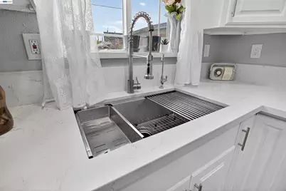 1740 Denver St, Modesto, CA 95358 - Photo 17