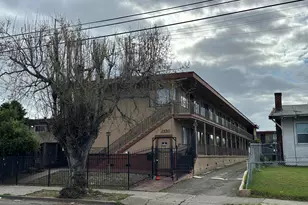 2550 35th Ave, Oakland, CA 94601 - Photo 1