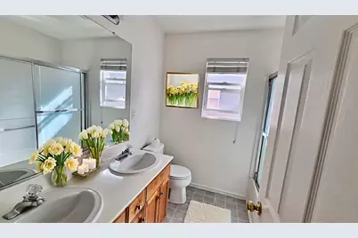 389 Burlington Dr, Tracy, CA 95376 - Photo 19