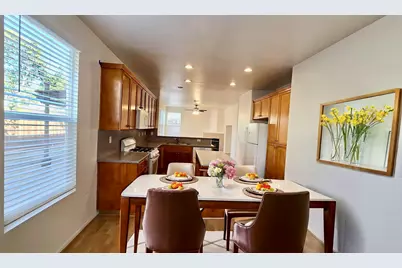 389 Burlington Dr, Tracy, CA 95376 - Photo 9