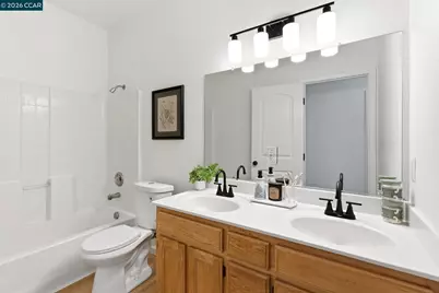 1871 Ventura Dr, Pittsburg, CA 94565 - Photo 45