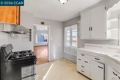 2614 Chanslor Avenue, Richmond, CA 94803 - Photo 17