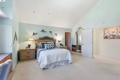 12800 Clausen Ct, Los Altos Hills, CA 94022 - Photo 41