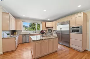 12800 Clausen Ct, Los Altos Hills, CA 94022 - Photo 13