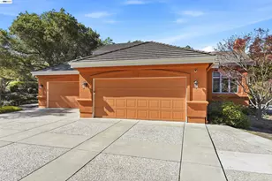 12800 Clausen Ct, Los Altos Hills, CA 94022 - Photo 57