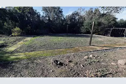 12800 Clausen Ct, Los Altos Hills, CA 94022 - Photo 55