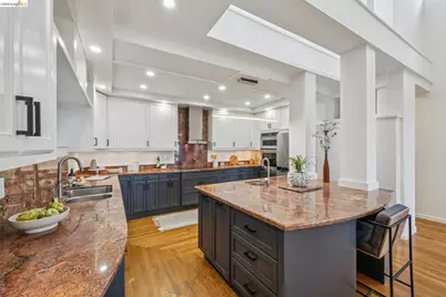 6051 Westover Dr, Oakland, CA 94611 - Photo 31