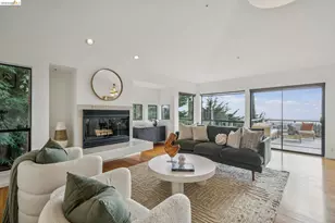 6051 Westover Dr, Oakland, CA 94611 - Photo 9