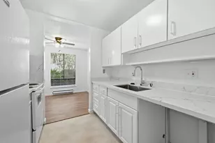 4 Admiral Dr, Emeryville, CA 94608 - Photo 9