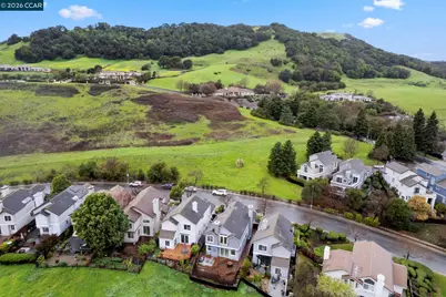 1405 Fountain Springs Cir, Danville, CA 94526 - Photo 47