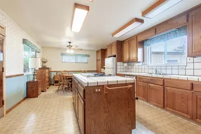 15239 Laverne Ct, San Leandro, CA 94579 - Photo 9