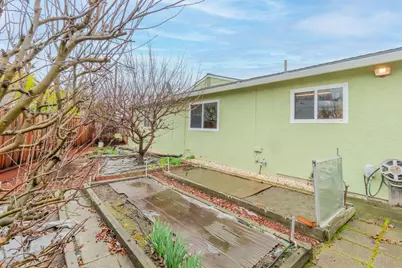 15239 Laverne Ct, San Leandro, CA 94579 - Photo 25