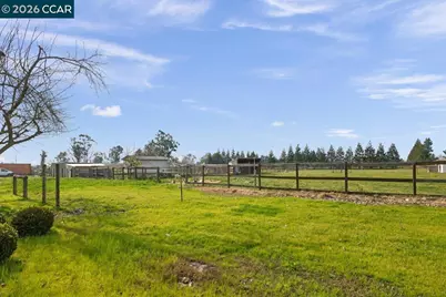 24685 Fuhrman Road, Acampo, CA 95220 - Photo 49