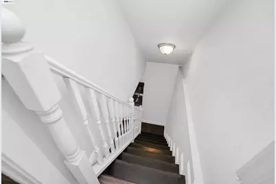 2821 Vallecito Pl, Oakland, CA 94606 - Photo 17