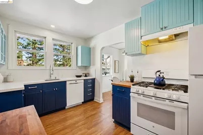 1207 Francisco Street #2, Berkeley, CA 94702 - Photo 15