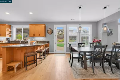 477 Arguello Dr, Benicia, CA 94510 - Photo 11