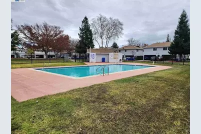 1040 Mohr Ln #A, Concord, CA 94518 - Photo 25
