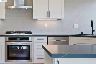 14 Heritage Oaks Rd, Pleasant Hill, CA 94523 - Photo 11