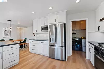 14 Heritage Oaks Rd, Pleasant Hill, CA 94523 - Photo 9