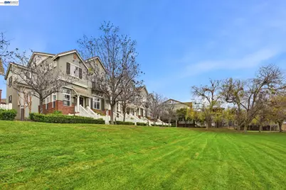 48962 Woodgrove Cmn, Fremont, CA 94539 - Photo 3